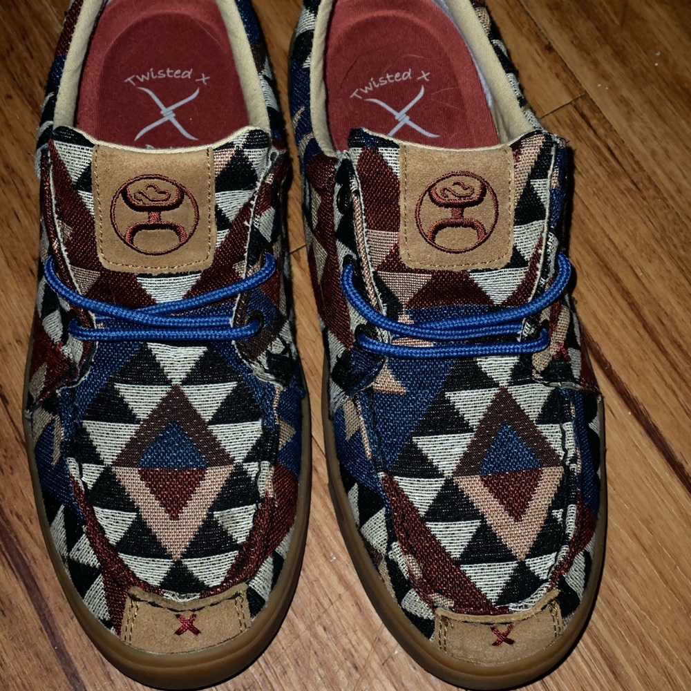 Twisted x hooey Mocs, size 7.5 men’s, runs big.